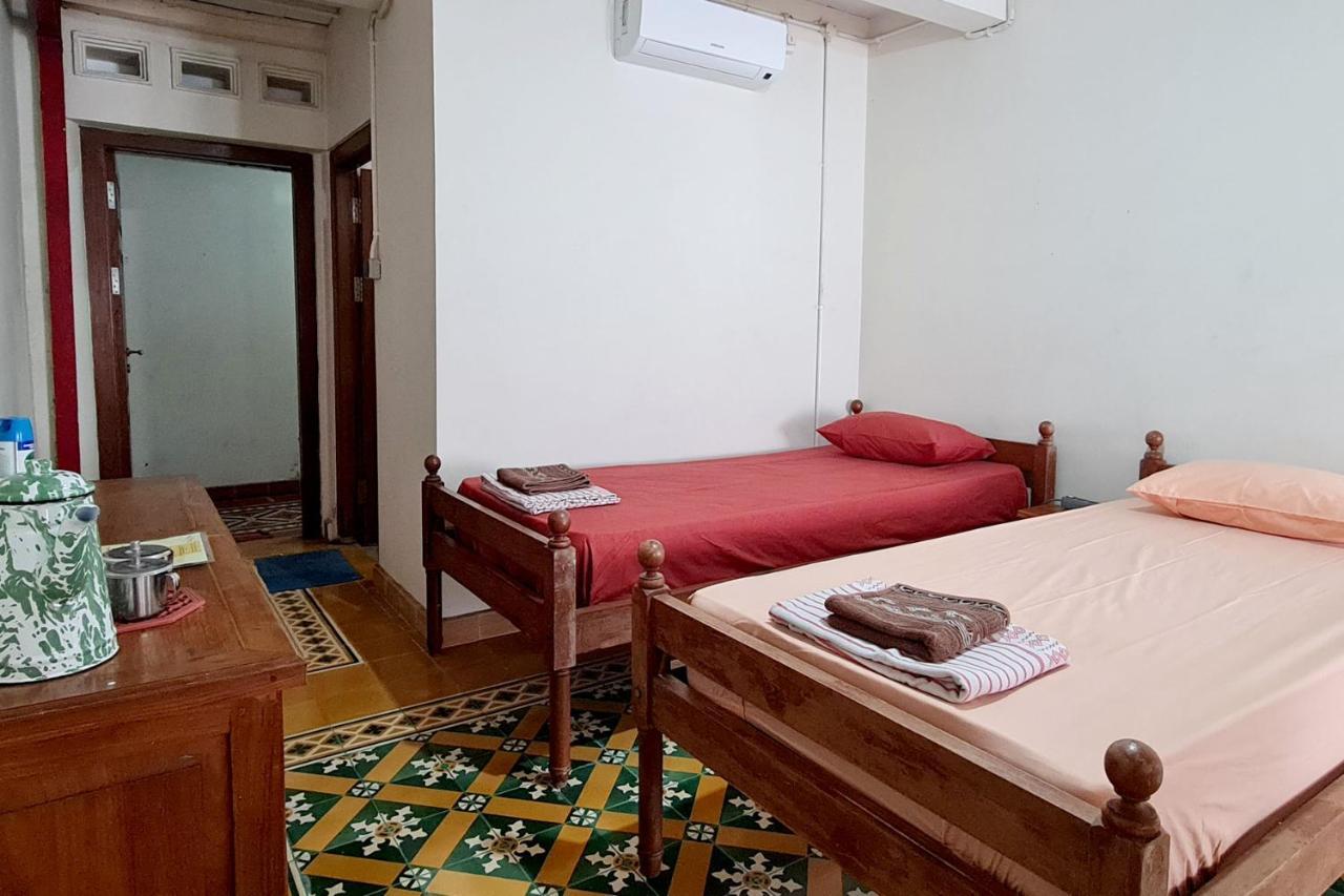 Omah Pitoe Yogya Homestay Jogjakarta Buitenkant foto