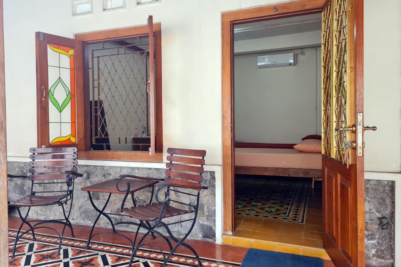 Omah Pitoe Yogya Homestay Jogjakarta Buitenkant foto