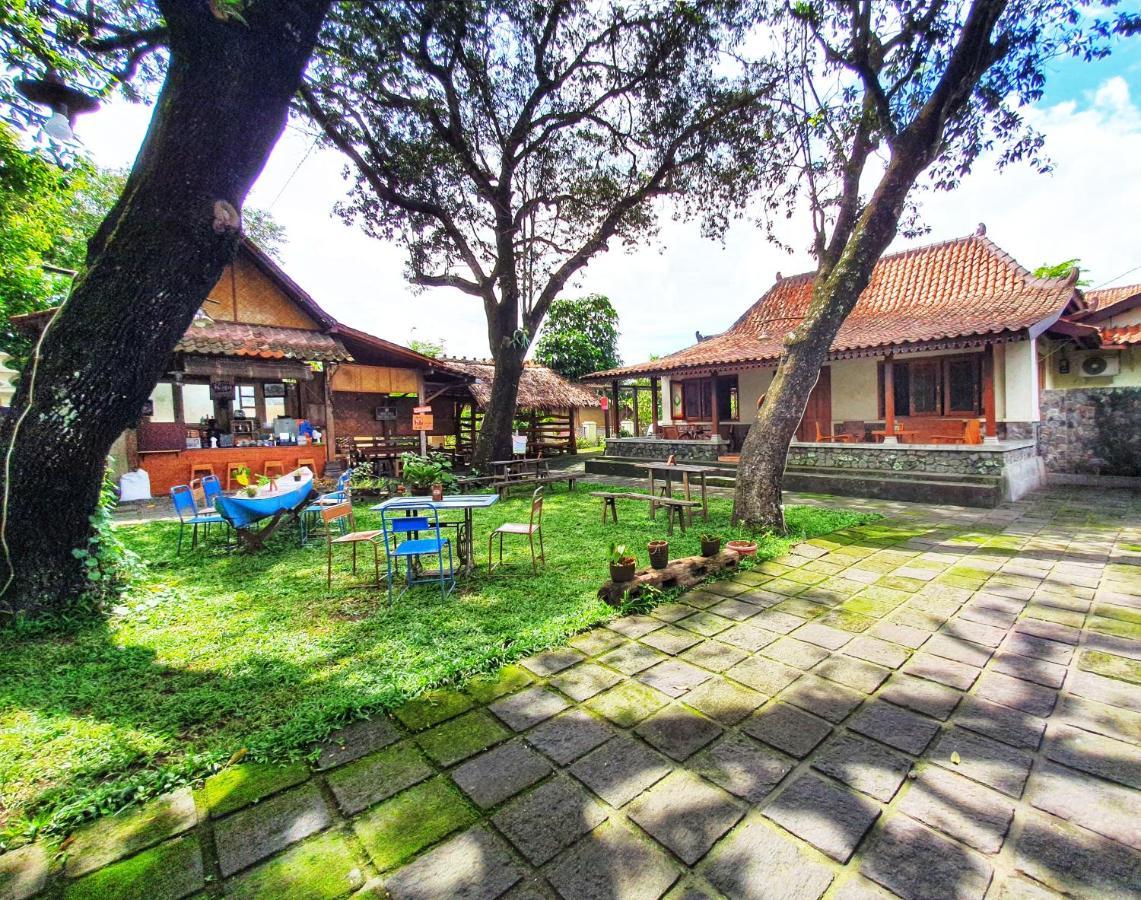 Omah Pitoe Yogya Homestay Jogjakarta Buitenkant foto