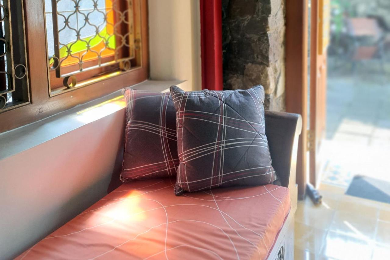 Omah Pitoe Yogya Homestay Jogjakarta Buitenkant foto