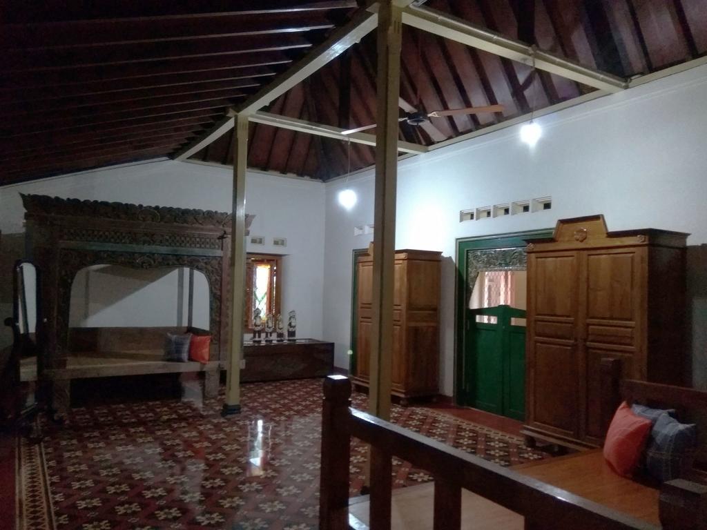 Omah Pitoe Yogya Homestay Jogjakarta Buitenkant foto