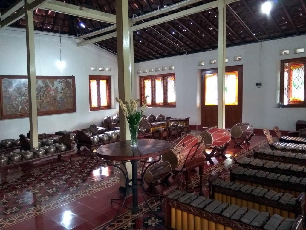 Omah Pitoe Yogya Homestay Jogjakarta Buitenkant foto