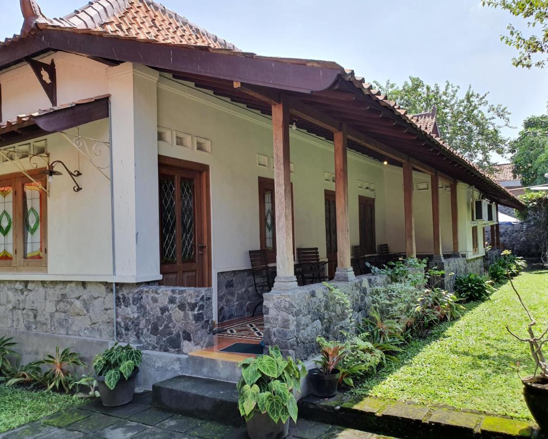 Omah Pitoe Yogya Homestay Jogjakarta Buitenkant foto