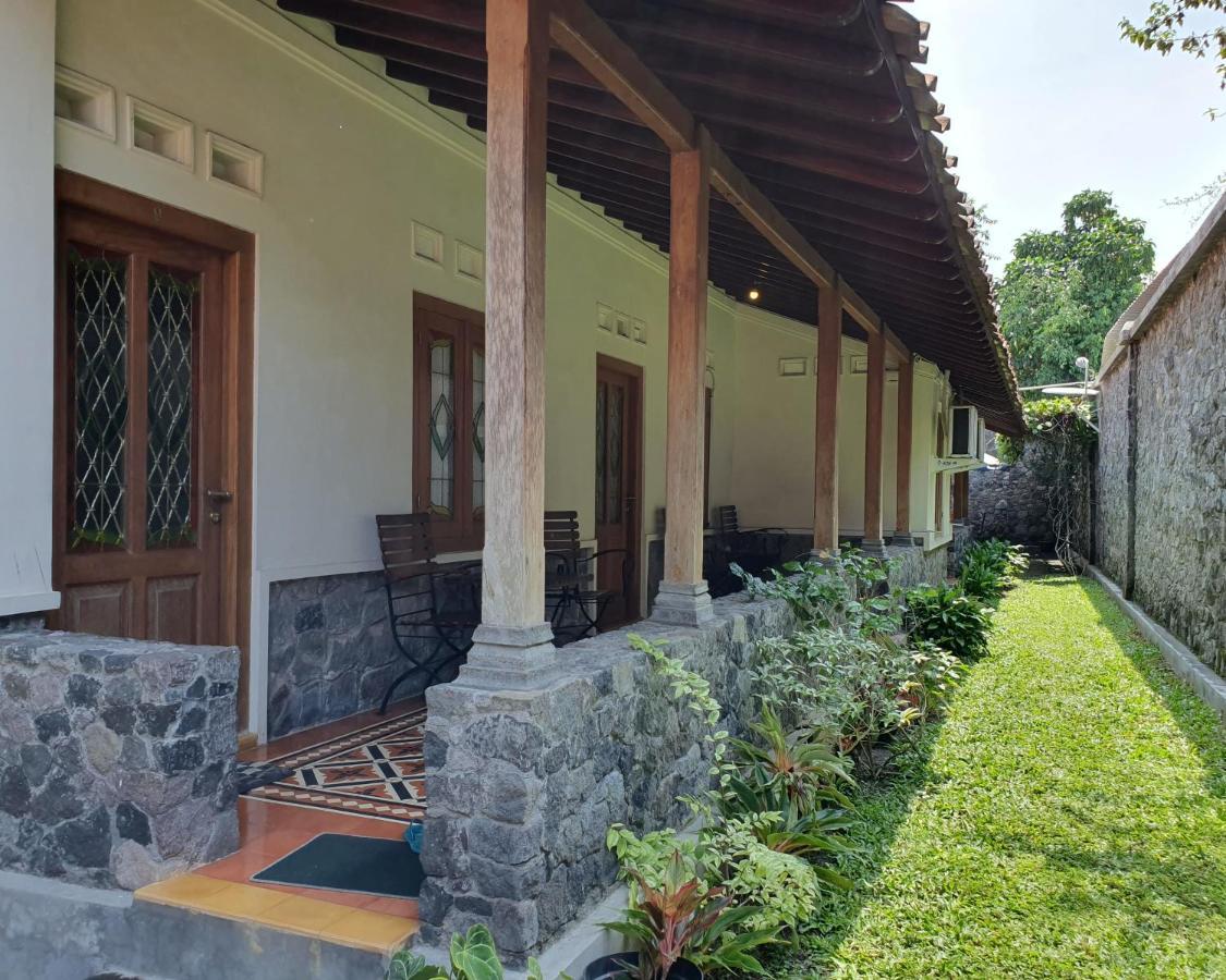 Omah Pitoe Yogya Homestay Jogjakarta Buitenkant foto